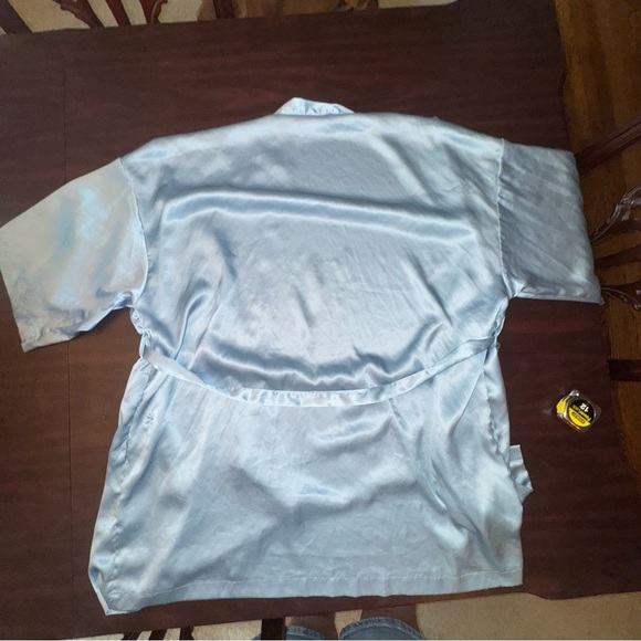 Victoria’s Secret blue satin robe one size - Picture 4 of 12